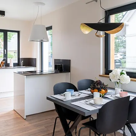 Haus Kornrade -5 Sterne Mit Sauna & Kamin شقة